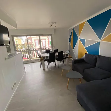 Apartmán Centre, Pour 4 Personnes A 100m De La Cabourg