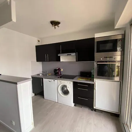 Centre, Pour 4 Personnes A 100m De La *