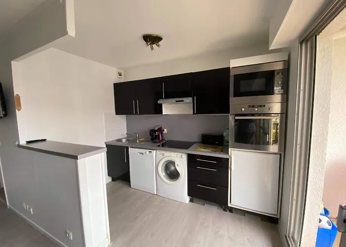 Centre, Pour 4 Personnes A 100m De La *