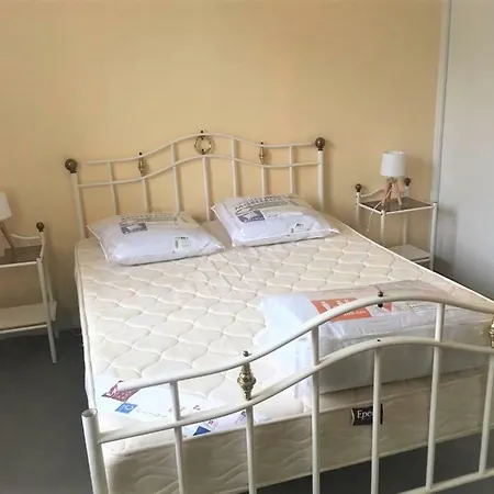 Centre, Pour 4 Personnes A 100m De La